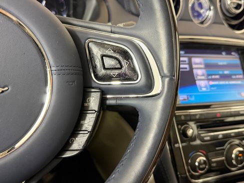 Used 2012 Jaguar XJ L Supercharged image 31