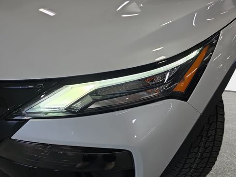 New 2026 Nissan Rogue SV AWD/4WD image 30