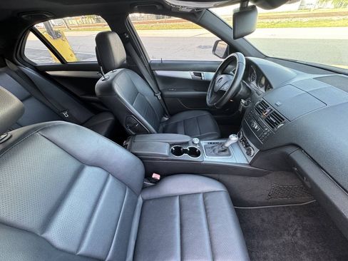 Used 2009 Mercedes-Benz C 300 Sedan image 42