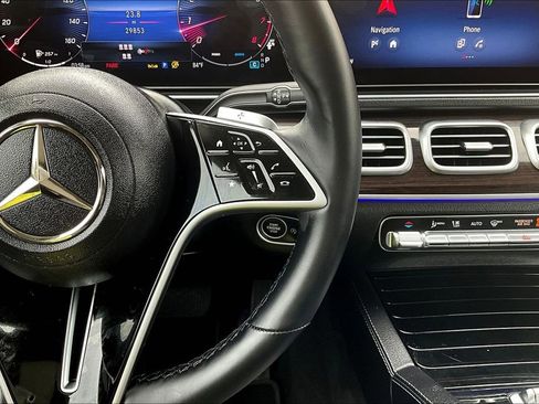 Used 2024 Mercedes-Benz GLS 450 4MATIC image 27