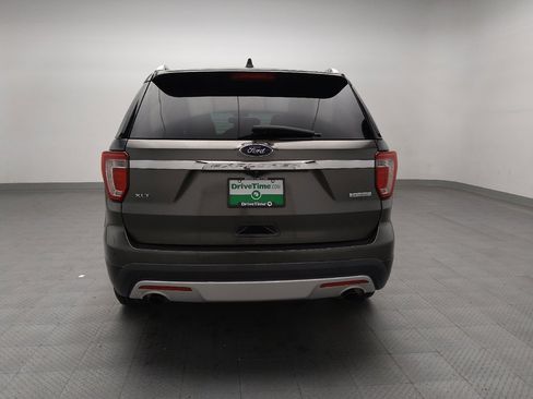 Used 2016 Ford Explorer XLT w/ Equipment Group 202A image 6