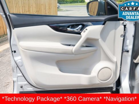 Used 2019 Nissan Rogue Sport SV w/ Technology Package AWD/4WD image 13