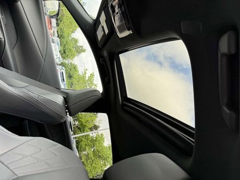 Used 2023 Lexus RX 350 Premium image 22