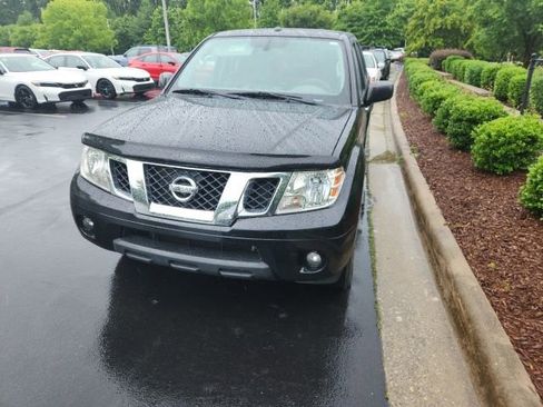 Used 2016 Nissan Frontier SV w/ SV Value Truck Package RWD image 1