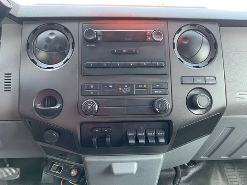 Used 2015 Ford F550 2WD SuperCab Super Duty image 15