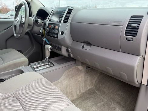Used 2015 Nissan Frontier SV w/ SV Value Truck Package image 13