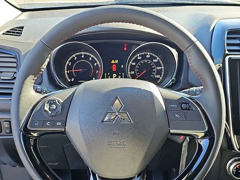 New 2026 Mitsubishi Outlander Sport LE image 13