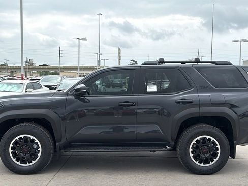 New 2026 Toyota 4Runner TRD Off-Road Premium AWD/4WD image 2