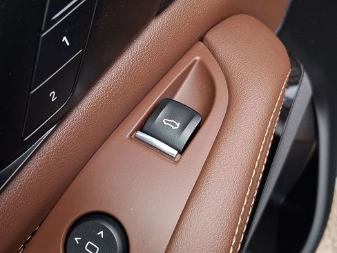 Used 2024 BMW X5 xDrive40i w/ Premium Package AWD/4WD image 24