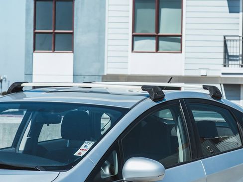 Used 2011 Toyota Prius Five image 4