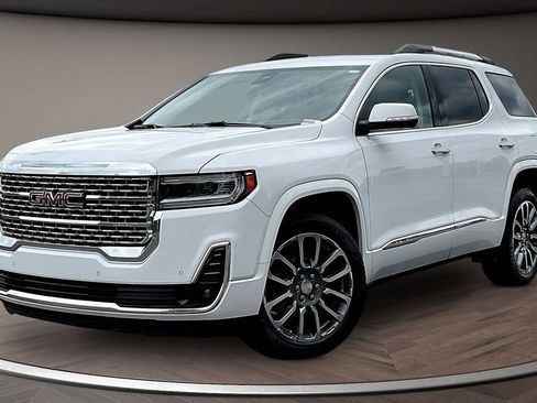 Used 2022 GMC Acadia Denali AWD/4WD image 3