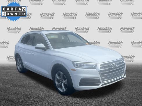 Used 2020 Audi Q5 2.0T Premium w/ Convenience Package AWD/4WD image 2