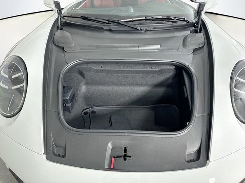 New 2026 Porsche 911 Carrera 4S image 32