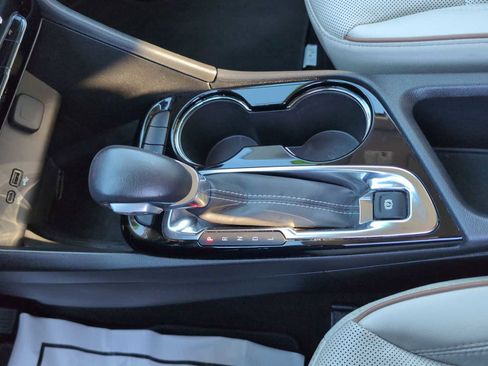 Used 2024 Buick Encore GX Avenir w/ Avenir Convenience Package image 15