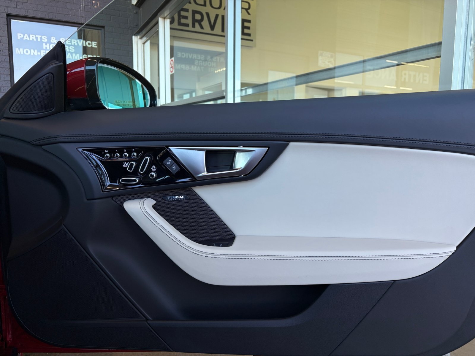 Used 2016 Jaguar F-TYPE Coupe RWD image 15