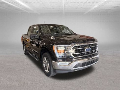 Used 2021 Ford F150 XLT w/ Equipment Group 302A High AWD/4WD image 3