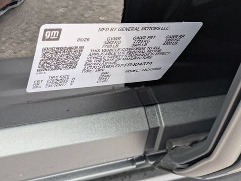 New 2026 Chevrolet Suburban LS w/ Max Trailering Package AWD/4WD image 41