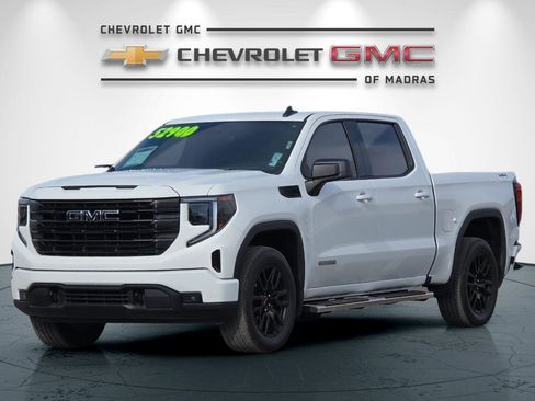 Used 2023 GMC Sierra 1500 Elevation w/ LPO, Elevation Black Package image 7
