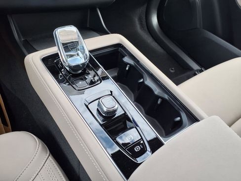 New 2026 Volvo XC90 B5 Plus image 14