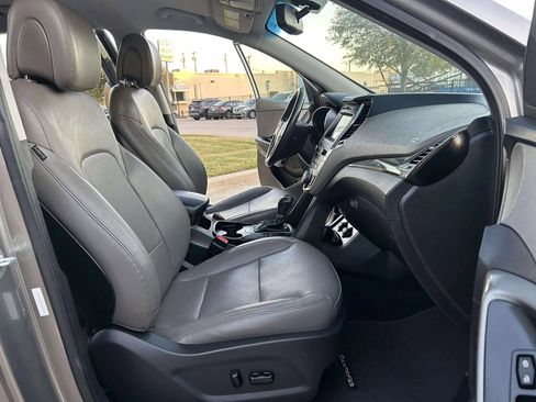 Used 2017 Hyundai Santa Fe Sport image 22