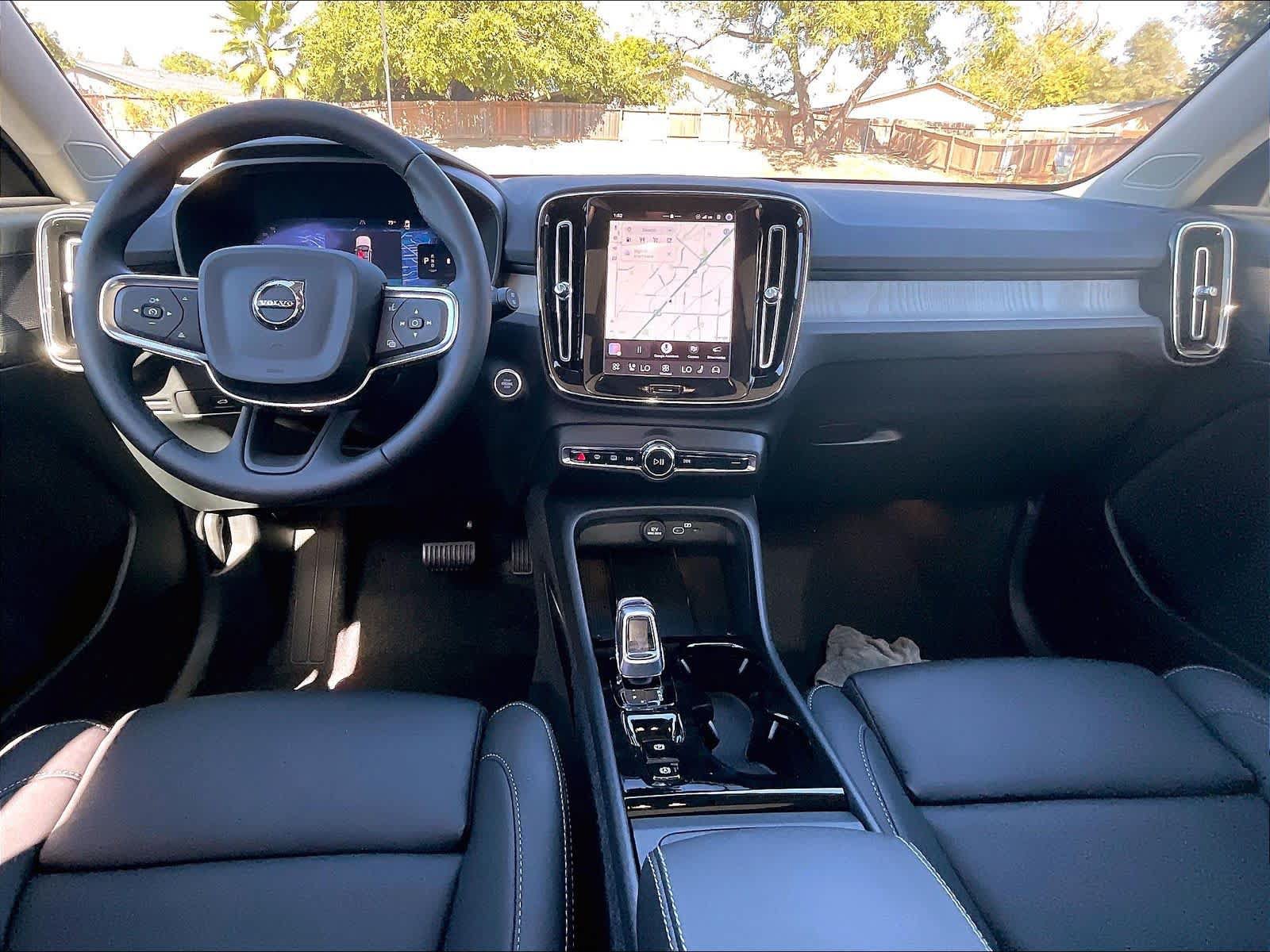 New 2026 Volvo XC40 B5 Plus AWD/4WD image 7