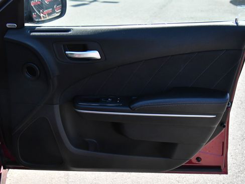 Used 2019 Dodge Charger Scat Pack RWD image 42