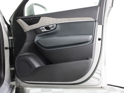 Certified 2023 Volvo XC90 T8 Ultimate w/ Protection Package Premier image 21