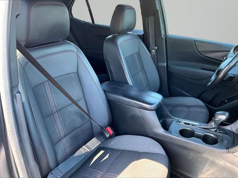 Used 2022 Chevrolet Equinox RS w/ LPO, Floor Liner Package FWD image 7