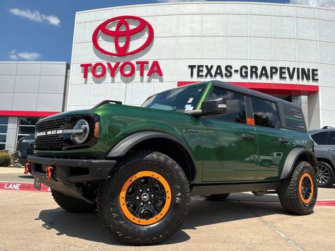 Used 2024 Ford Bronco Wildtrak AWD/4WD image 2