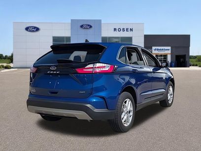 Used 2024 Ford Edge SEL w/ Convenience Package