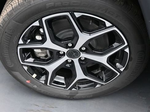 New 2026 Jeep Compass Limited image 19