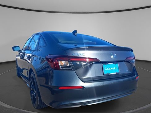 Used 2025 Honda Civic Sport image 4