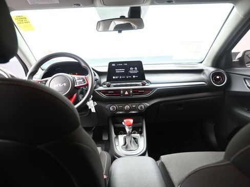 Used 2022 Kia Forte LXS image 15