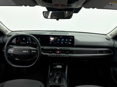 Certified 2025 Kia K4 FWD image 20