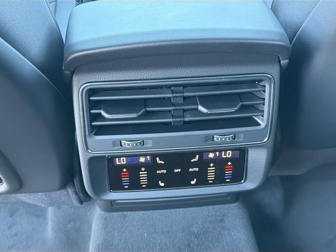 New 2026 Audi Q7 3.0T Premium Plus image 21