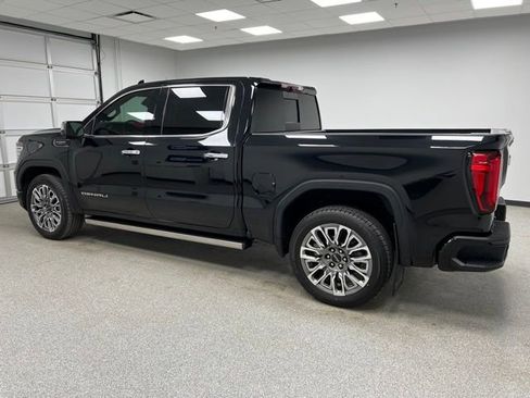 Used 2023 GMC Sierra 1500 Denali Ultimate AWD/4WD image 6