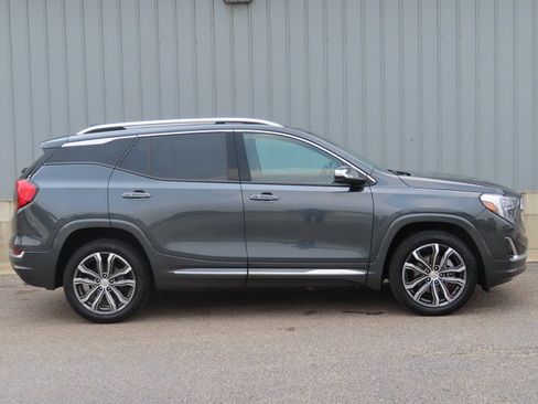 Used 2019 GMC Terrain Denali w/ Advanced Safety Package image 2