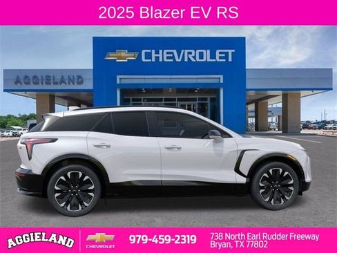 New 2025 Chevrolet Blazer EV RS image 5
