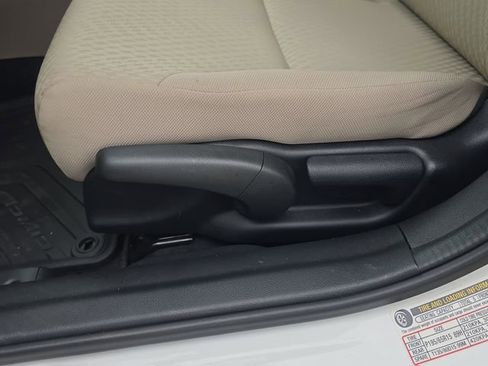 Used 2015 Honda Civic SE image 22