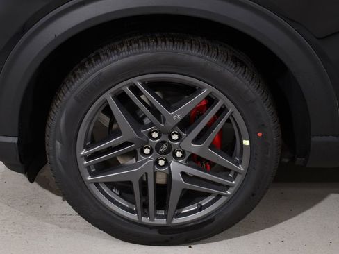 New 2026 Ford Explorer ST-Line w/ ST-Line Street Pack AWD/4WD image 25