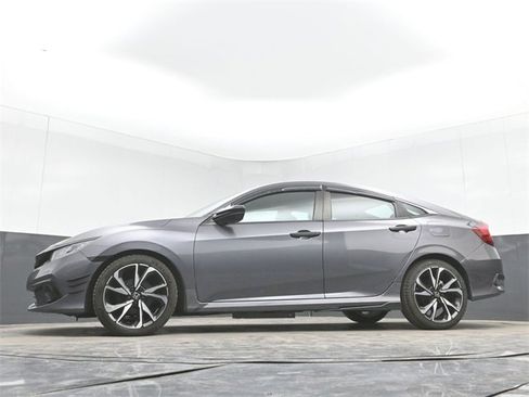 Used 2019 Honda Civic Sport image 41