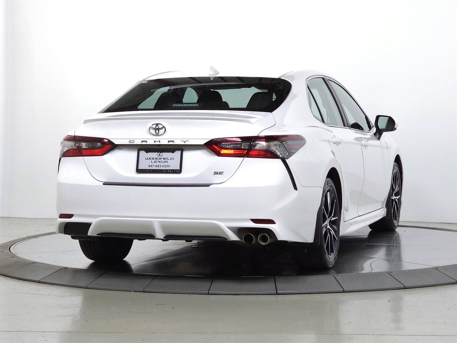 Used 2023 Toyota Camry SE w/ Protection Package (Q2) (TMS) FWD image 9