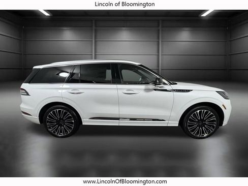 New 2026 Lincoln Aviator Black Label AWD/4WD image 8