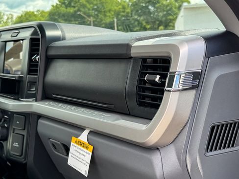 New 2026 Ford F350 XLT w/ FX4 Off-Road Package image 16