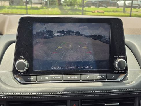 Certified 2022 Nissan Rogue S FWD image 26