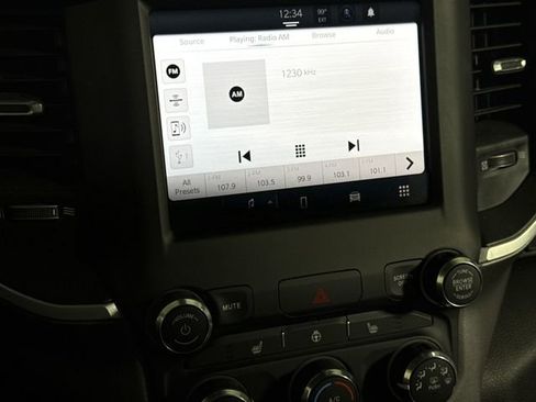Used 2023 RAM 1500 Big Horn AWD/4WD image 33