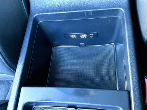 Used 2018 Audi Q5 2.0T Premium Plus w/ Premium Plus Package image 15