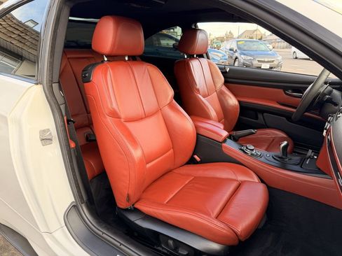 Used 2011 BMW M3 Coupe image 18