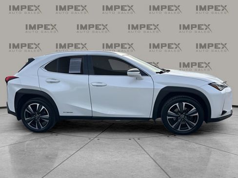 Used 2020 Lexus UX 250h image 6