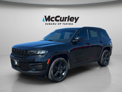 Used 2024 Jeep Grand Cherokee Altitude